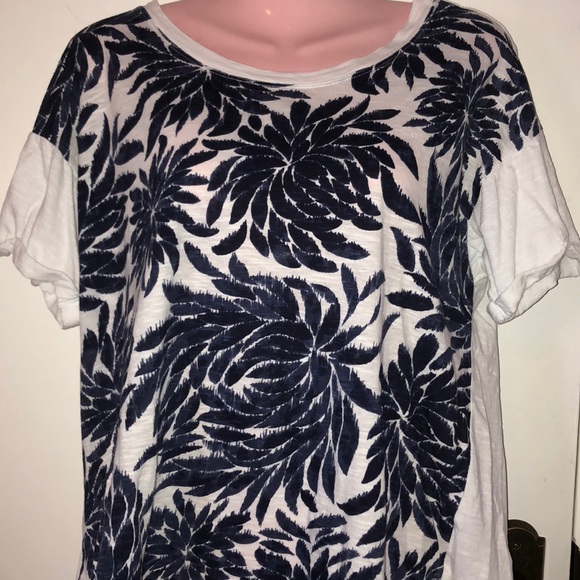 Tops - Ann Taylor Loft short sleeved shirt